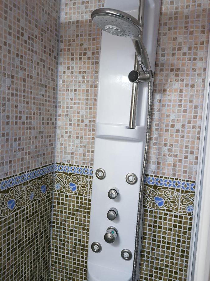 Orient Apartment Madrid Exterior photo